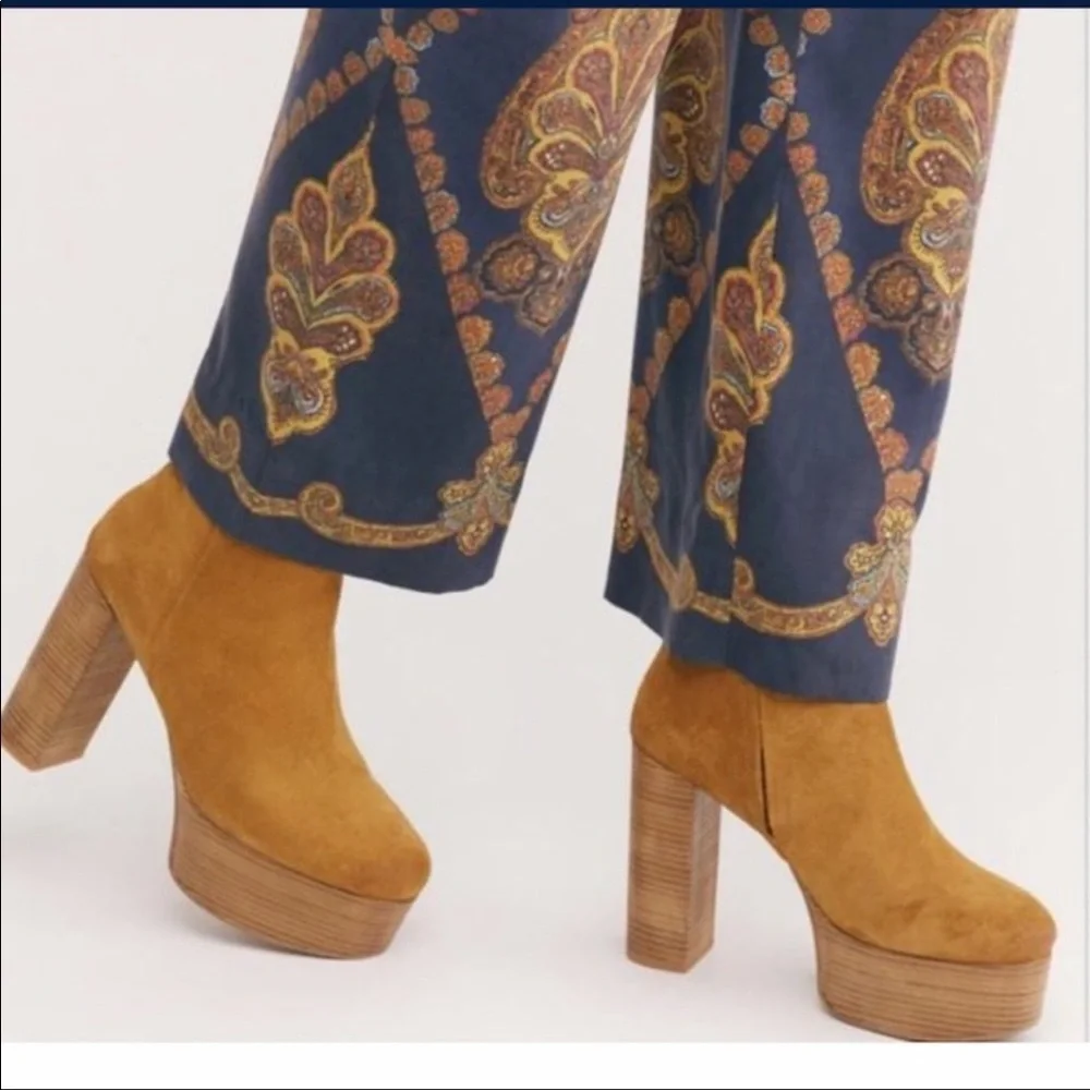 Womens Tan Suede Platform Ankle Boot